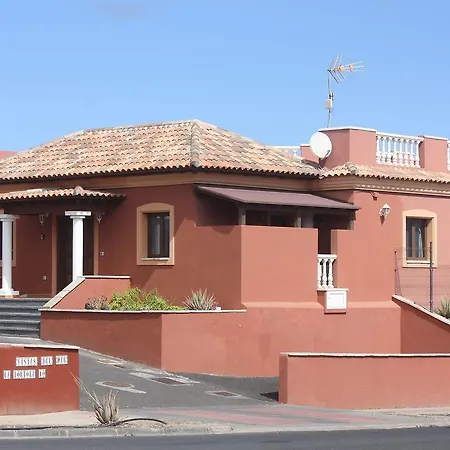 Villa Villa ..3 *